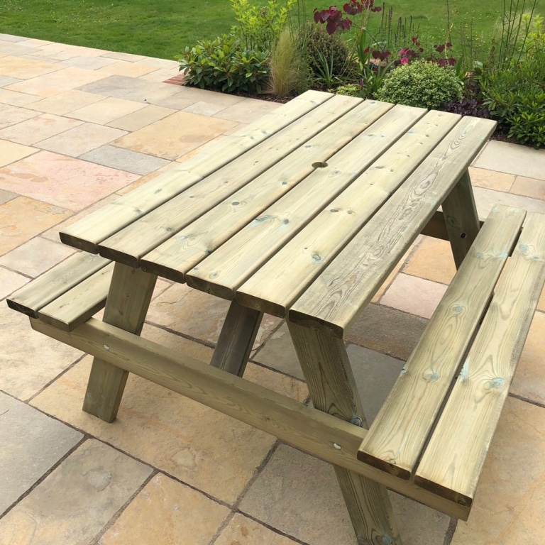 Hampshire 8 Seater Picnic Table - Traditional Wooden Picnic Bench ...