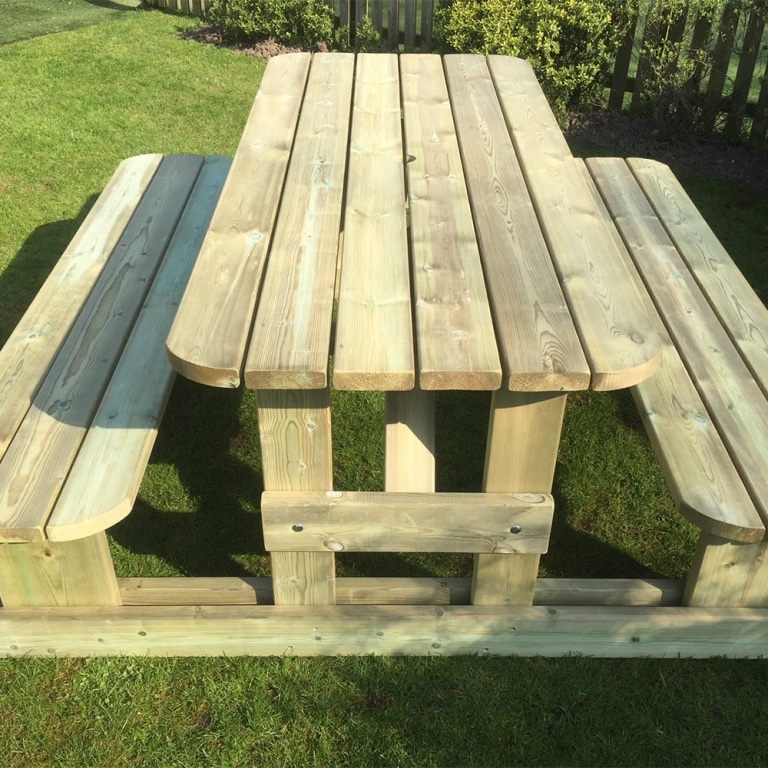 Rutland 8 Seater Picnic Bench with Rounded Edges | Benchmark Picnic Tables