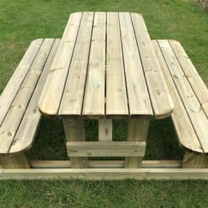 Classic picnic bench seating 8 people with rounded edges